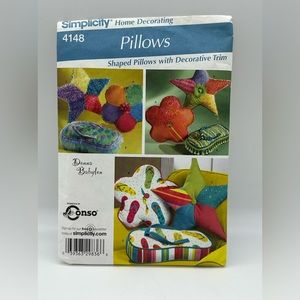 Simplicity Home Decorating Pillows Uncut Pattern #4148